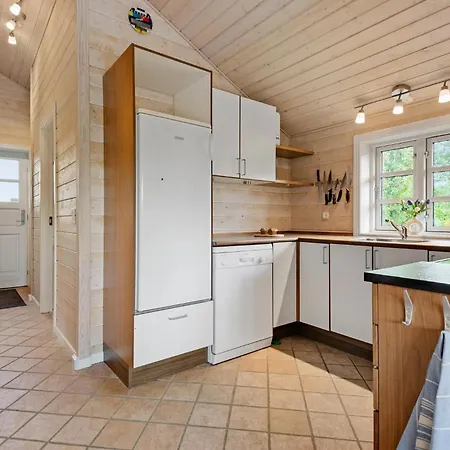 2 Bedroom Cozy In