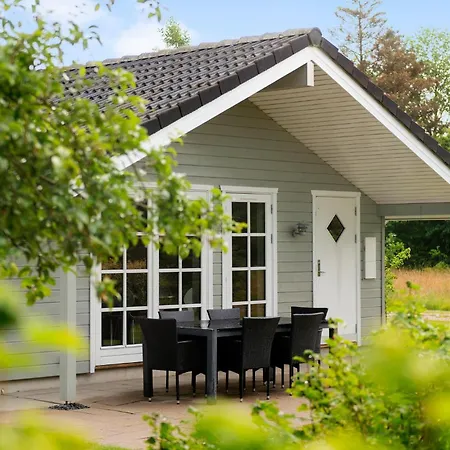 2 Bedroom Cozy In Semesterbostad