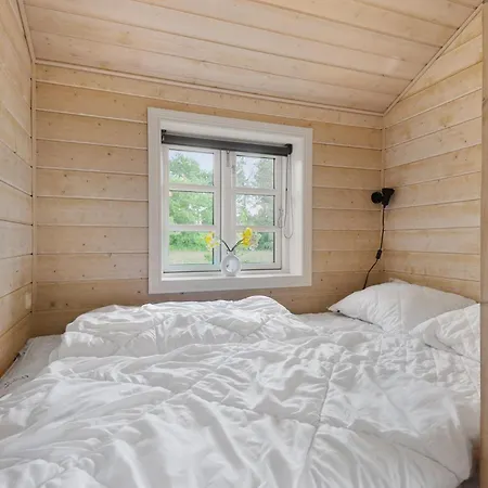 Semesterbostad 2 Bedroom Cozy In Hovborg