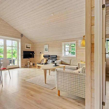 2 Bedroom Cozy In Feriehus *