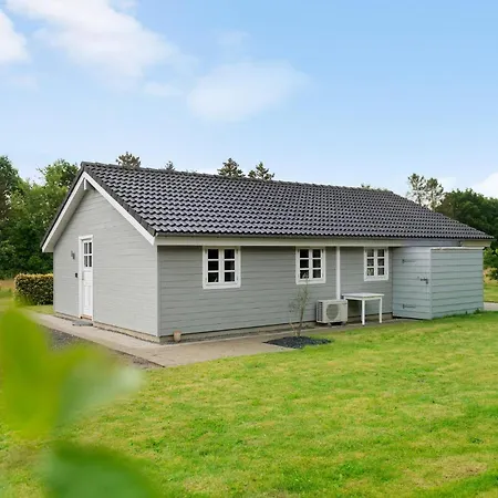 2 Bedroom Cozy In