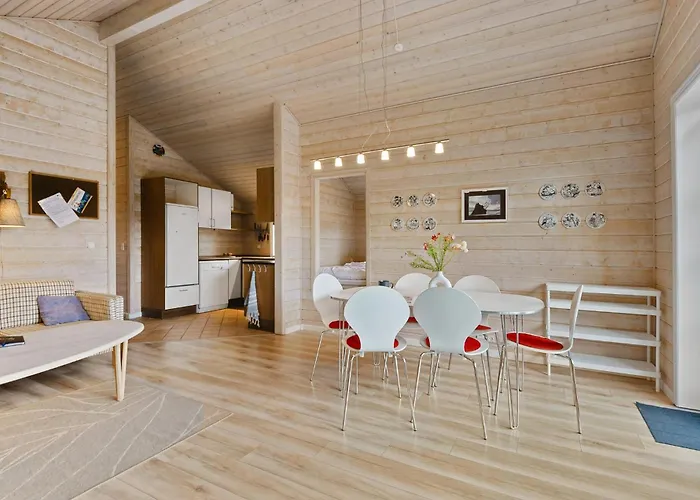 別荘 2 Bedroom Cozy In *